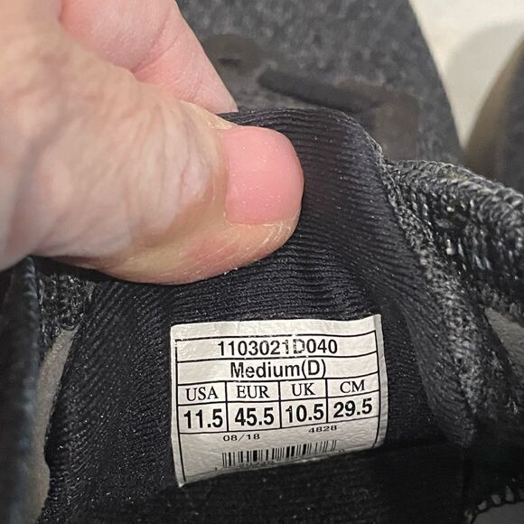 Brooks Tennis Shoes  - Picture 6 of 7